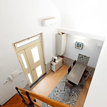 Hermann Apartment