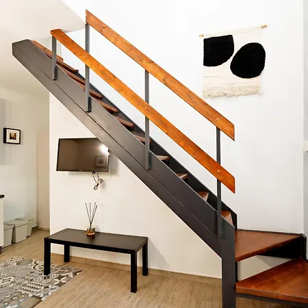 Hermann Apartment *